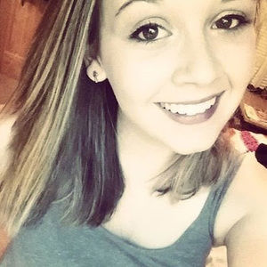 Meet your Posher, Courtney